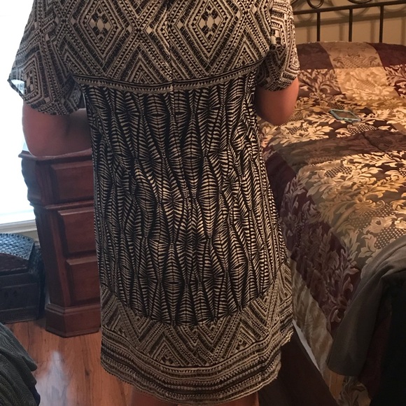 —SOLD——-. 👗 - Picture 2 of 8